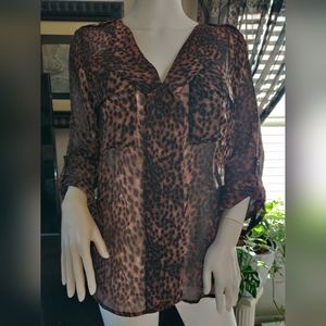 3/$15 Juniper Ln Animal Print Blouse Size Medium